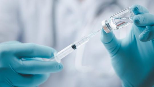 Anglia: Czwarta dawka szczepionki już od przyszłego tygodnia!?