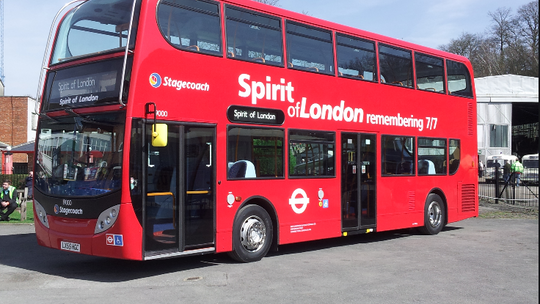 Anglia: Rząd przeznaczy 3 miliardy funtów na sieć autobusową