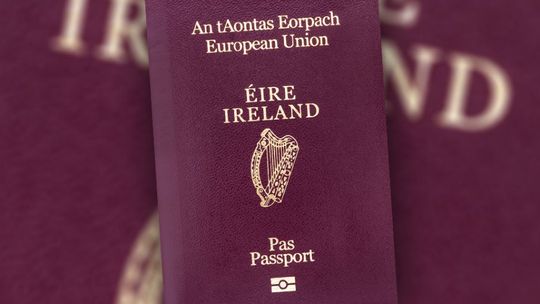 Brytyjczycy aplikują o obywatelstwo irlandzkie