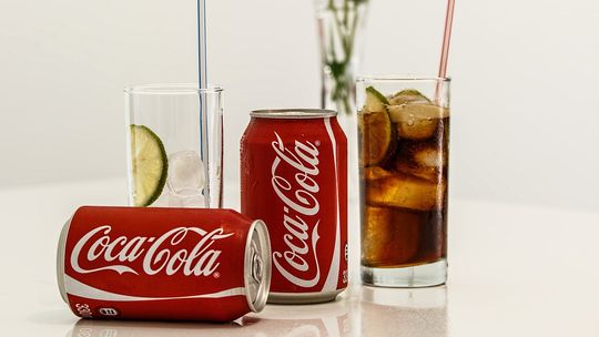 Coca-Cola wycofała swoje napoje ze sklepów