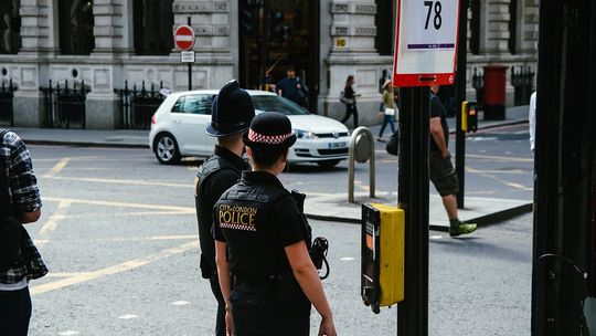 Europejskie służby rozwiążą współpracę z brytyjską policją?!