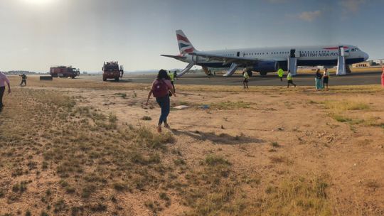 Ewakuacja pasażerów British Airways w Walencji