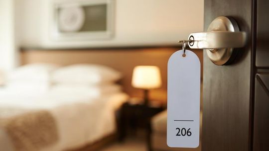 Hotelarze nie mogą gromadzić danych o zaszczepionych turystach