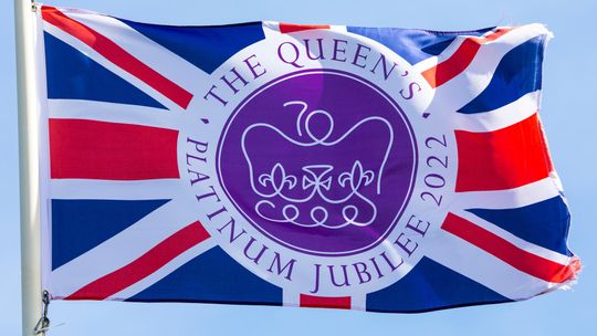 Jubileusz królowej uświetni 16 000 imprez ulicznych w całej Anglii