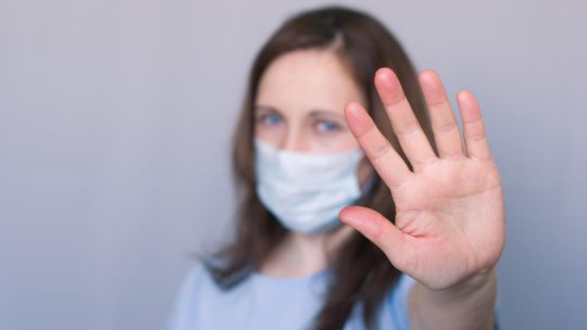 Kornwalia: Szpitale zaostrzają zasady dotyczące noszenia masek