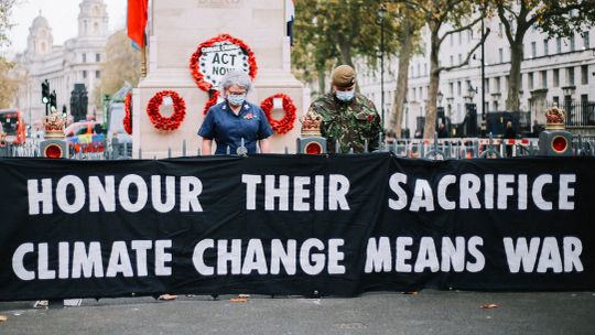 Londyn: Aktywiści protestowali przy Cenotaph w Dniu Pamięci