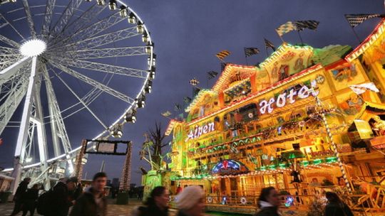LONDYN: Najlepsze świąteczne jarmarki w stolicy UK [LISTA]