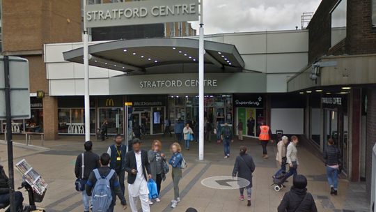 Londyn: Nastolatek zaatakowany i śmiertelnie raniony nożem