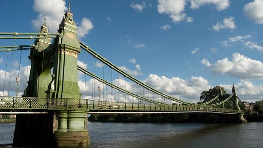 Most Hammersmith Bridge ponownie nie dla rowerzystów