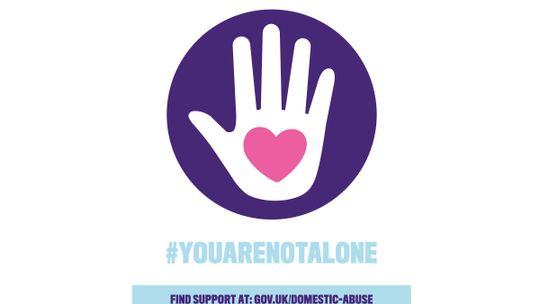 Nie jesteśmy sami – wsparcie dla ofiar przemocy domowej
