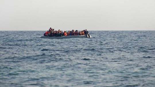 Nielegalne forsowanie kanału La Manche potrwa co najmniej do końca tej dekady