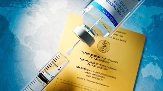 Osoby z osłabioną odpornością dostaną trzecią dawkę szczepionki