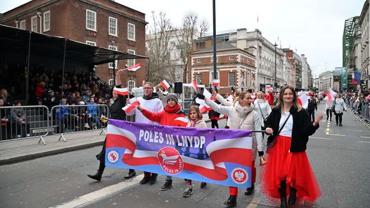 Polacy wzięli udział w londyńskiej paradzie noworocznej