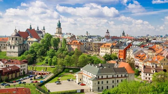 Polska: w najsłabiej zaszczepionych województwach czwarta fala rozpędza się szybciej