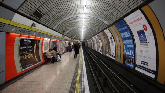 Poród w londyńskim metrze