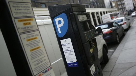 Posiadacze aut z silnikami diesla muszą płacić więcej za parkowanie