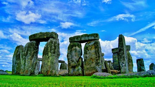 Przesilenie letnie w Stonehenge: połączenie historii, kultur i celebracji