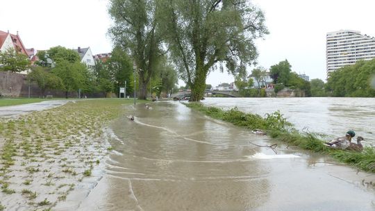 Przez Wielką Brytanię przechodzi kolejny sztorm