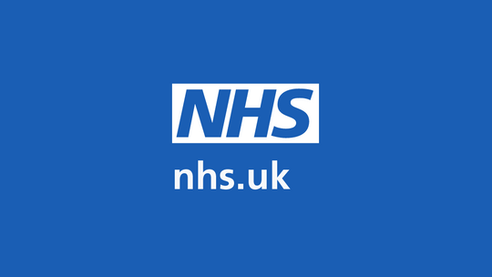Rekordowa kolejka pacjentów oczekujących na bezpłatne lecznie przez NHS