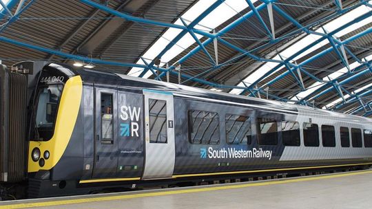 Rozpoczął się strajk South Western Railway