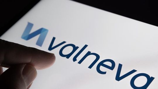 Rozwiązano umowę z firmą Valneva na zakup szczepionek przeciw Covid-19