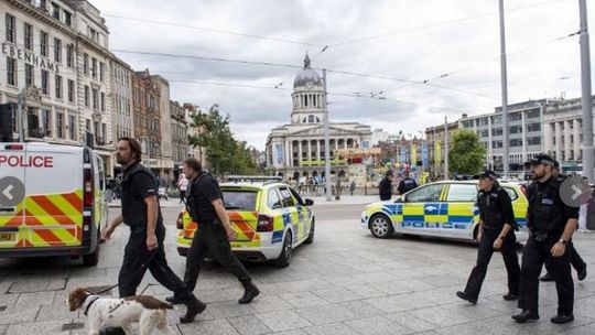 Śmiertelne zamachy w Nottingham. Policja aresztowała mężczyznę.