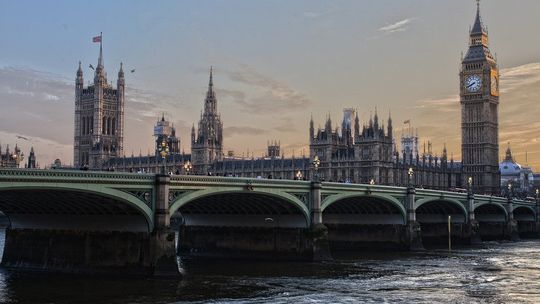 Straciłeś niesłusznie pracę w UK? Sprawdź, czy możesz zabiegać o odszkodowanie