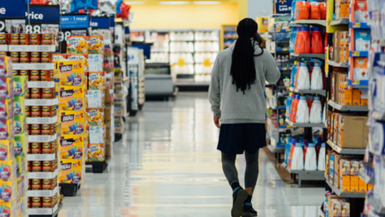 Supermarkety wprowadzają kolejne środki bezpieczeństwa