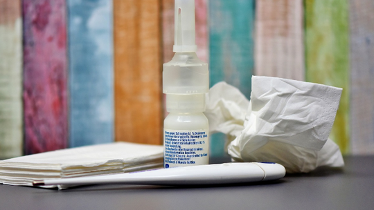Szczepionka w aerozolu! Uniwersytet Oksfordzki rozpoczyna testy