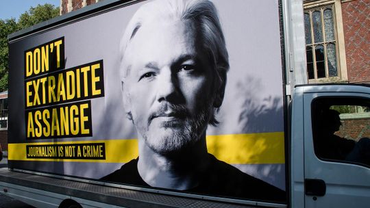 Szefowa Home Office zatwierdziła ekstradycję Juliana Assange'a do USA