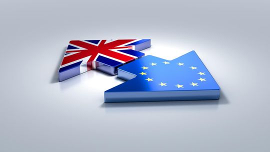 Unia Europejska wytacza kolejne działa przeciwko UK