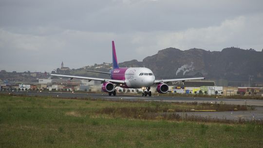 Wizz Air najgorszym przewoźnikiem lotniczym w Wielkiej Brytanii