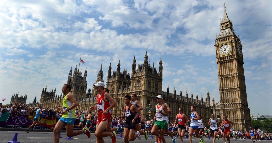 Apel o unikanie w niedzielę trasy maratonu londyńskiego przebiegającego koło Parlamentu