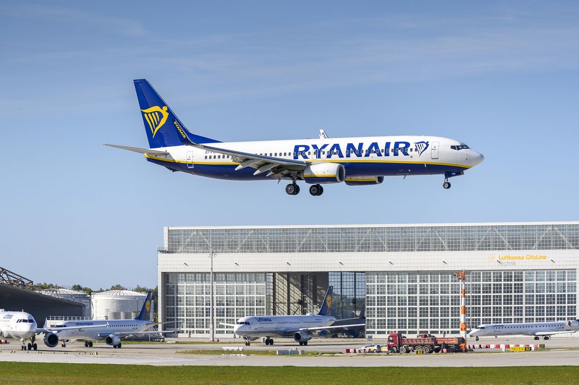 Bilety linii lotniczych Ryanair mogą tego lata podrożeć o 10 procent