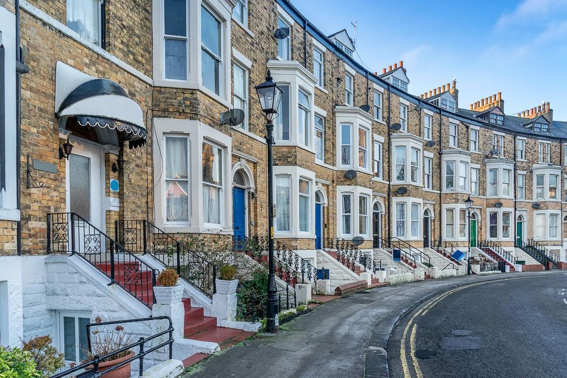 Ceny wywoławcze domów w Wielkiej Brytanii wzrosły czwarty miesiąc z rzędu ustanawiając nowy rekord
