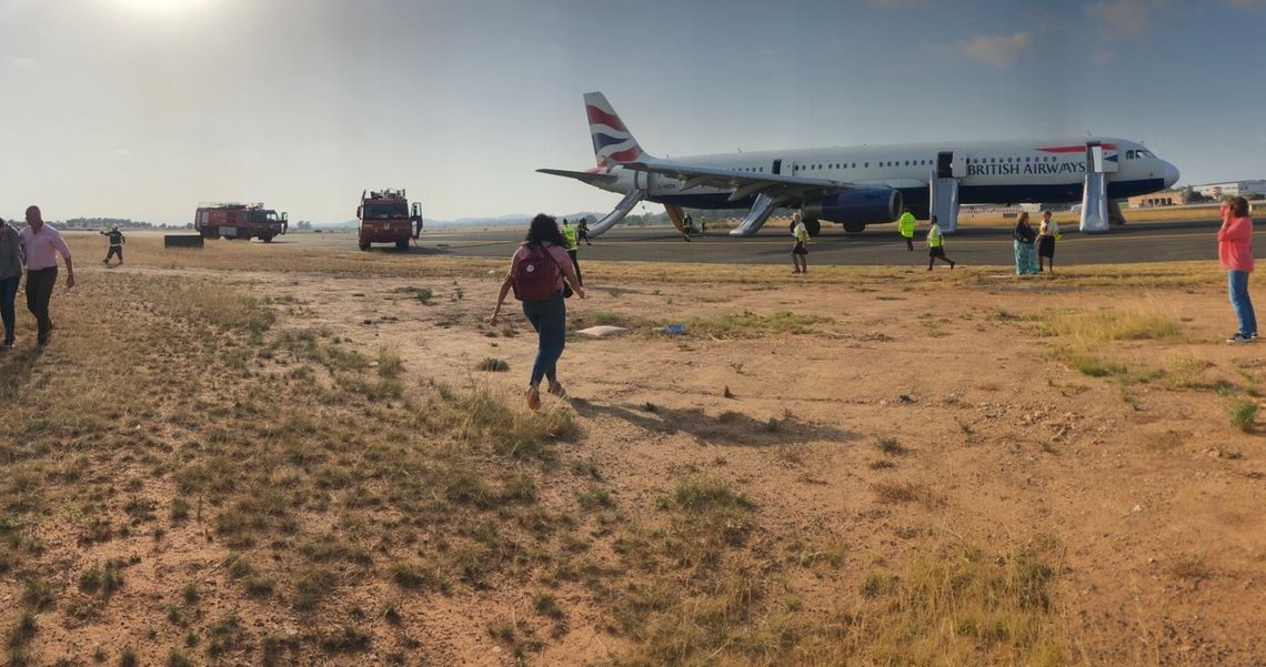 Ewakuacja pasażerów British Airways w Walencji