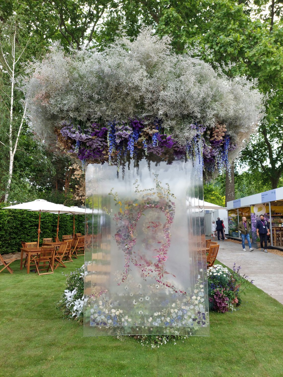 Królowa zawitała na Chelsea Flower Show