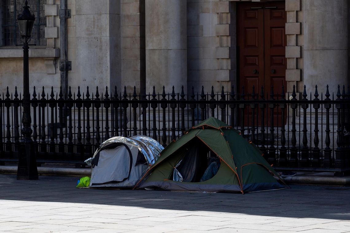 Londyn: Na ulicach miasta przybywa bezdomnych