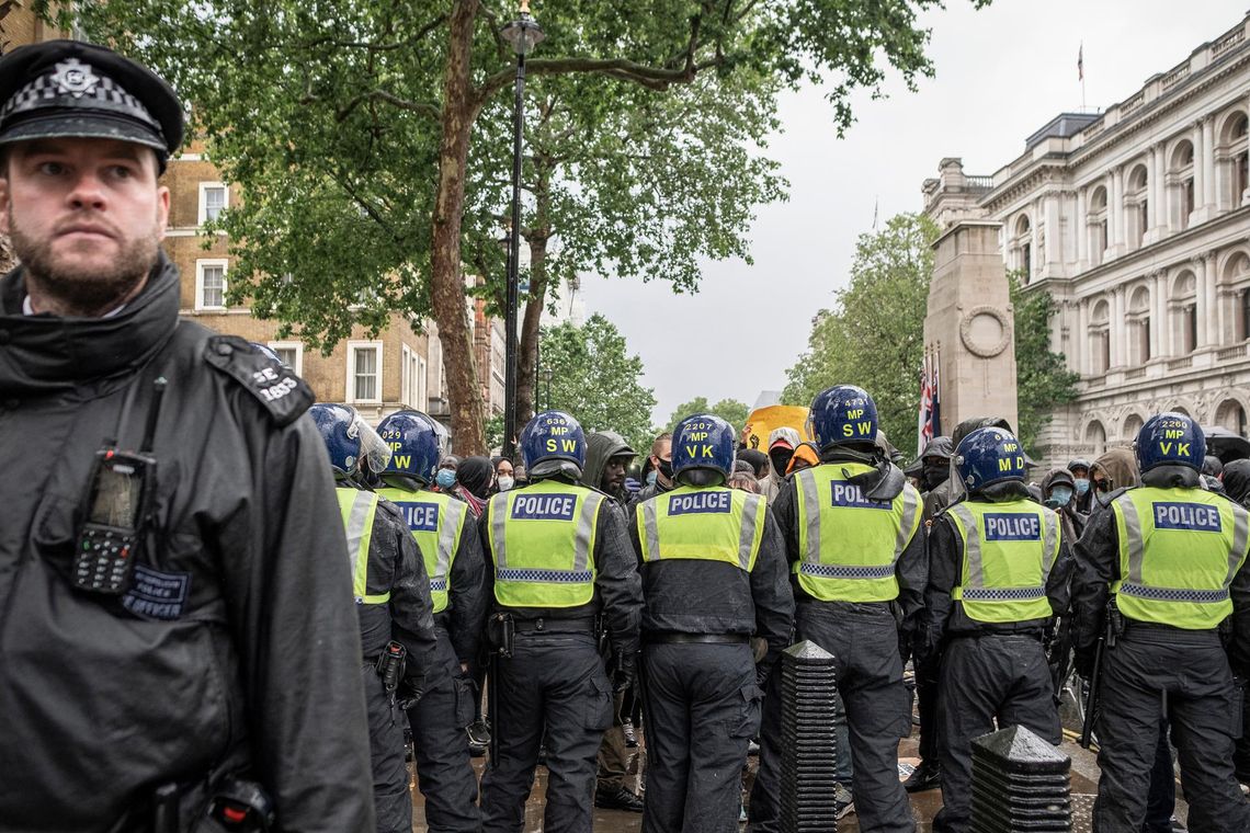 Londyn: Protesty pod ambasadą Iranu – aresztowano kilkanaście osób