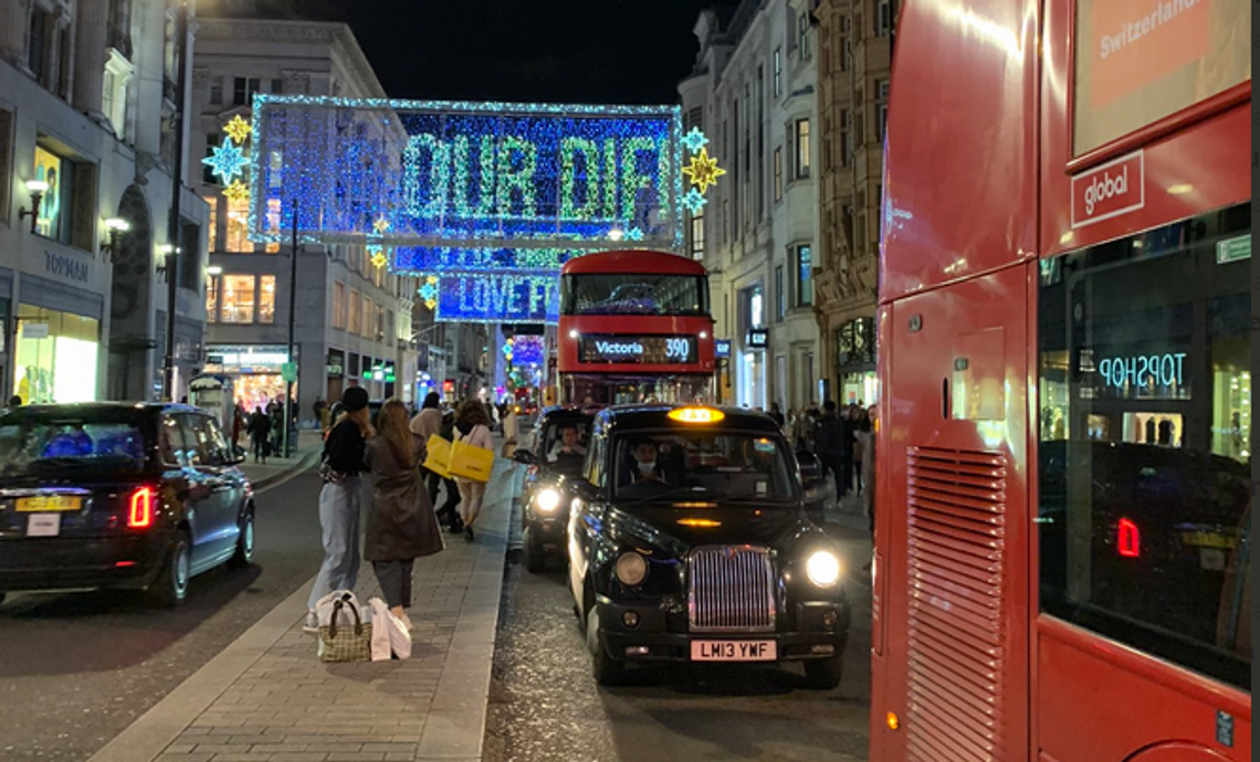 Londyn: Wyjątkowe świąteczne iluminacje na Oxford Street