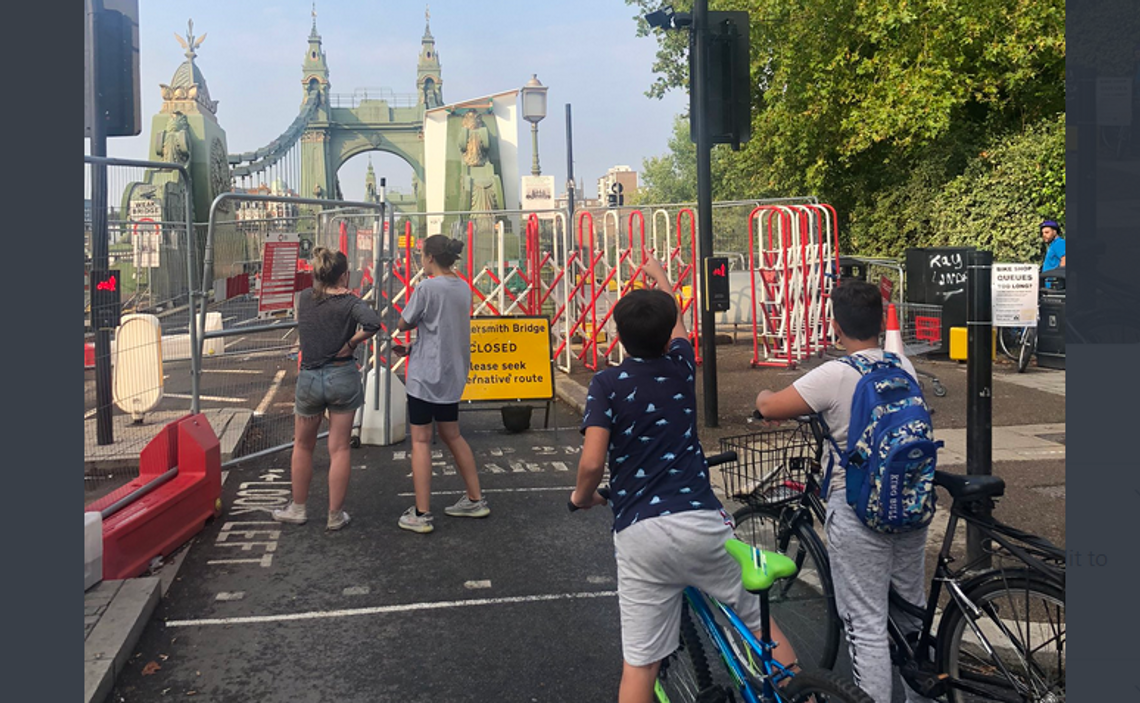 Londyńczycy chcą protestować, zamknięcie Hammersmith Bridge utrudnia im życie