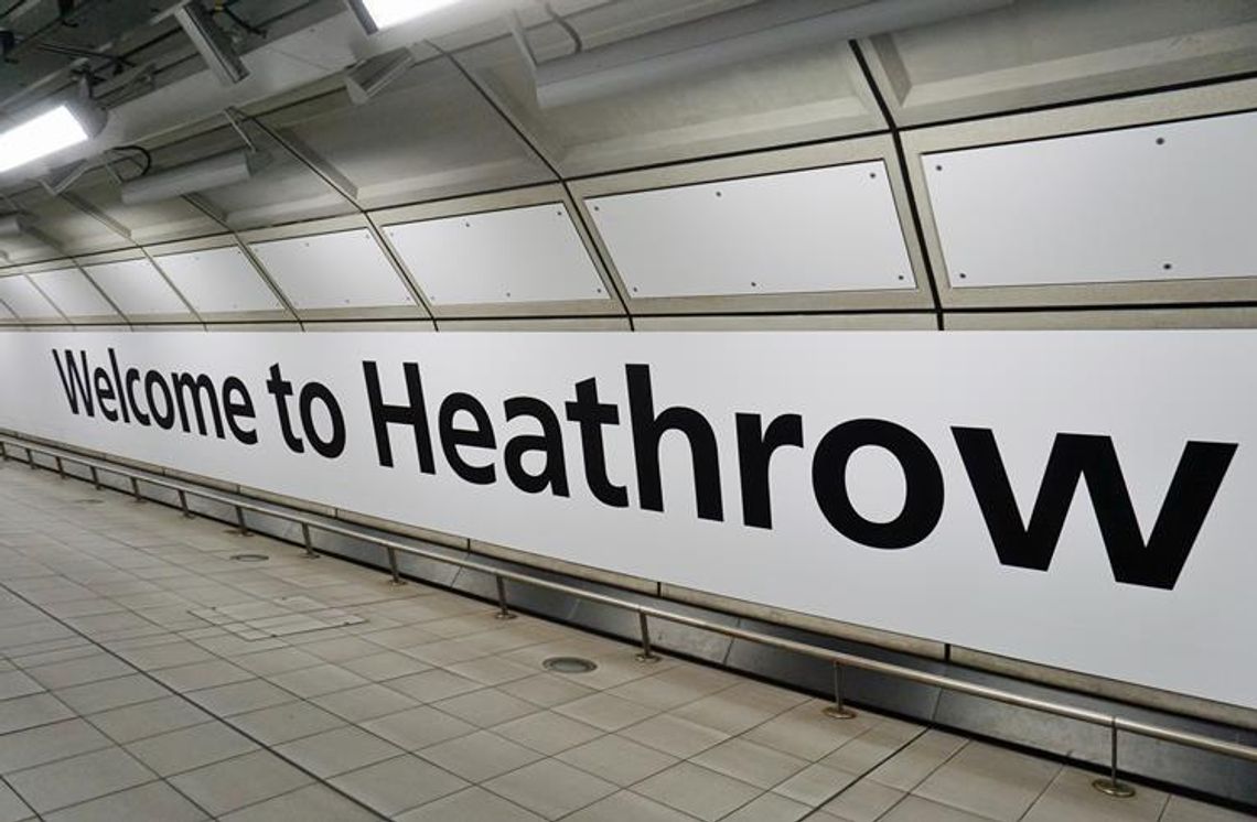 Na Heathrow pilotażowy program szybkich kontroli dla zaszczepionych