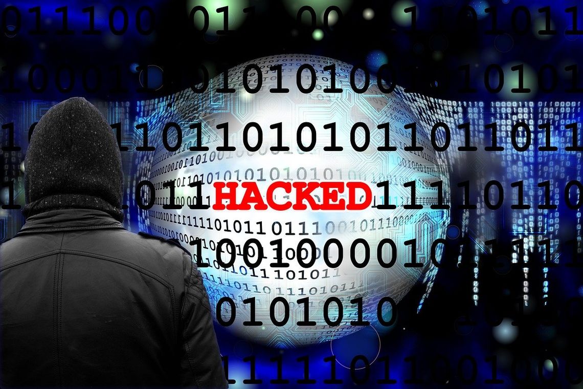 Policja rozbiła gang hakerów komputerowych