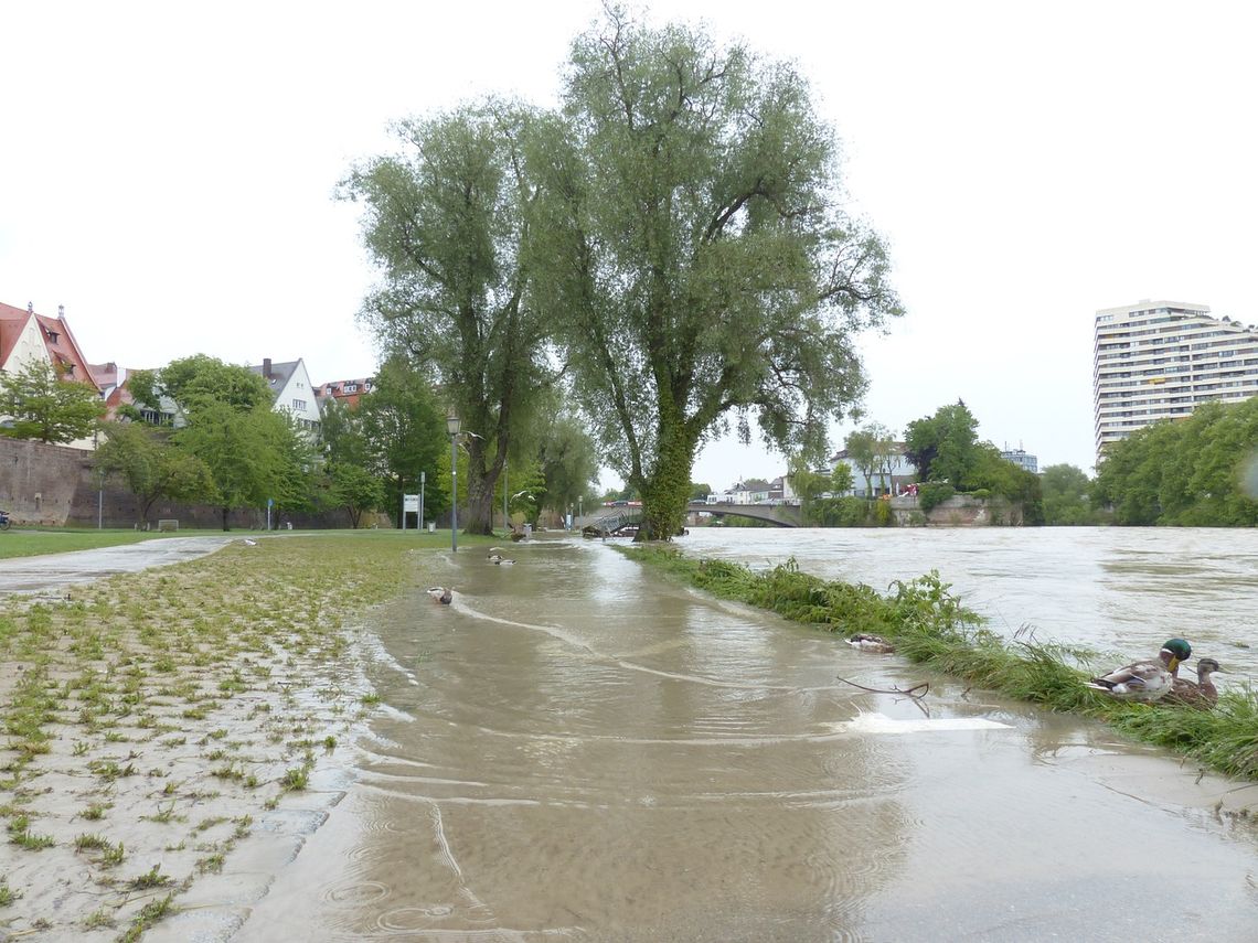 Przez Wielką Brytanię przechodzi kolejny sztorm