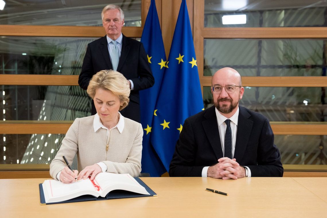 Przywódcy UE podpisali umowę o wyjściu UK