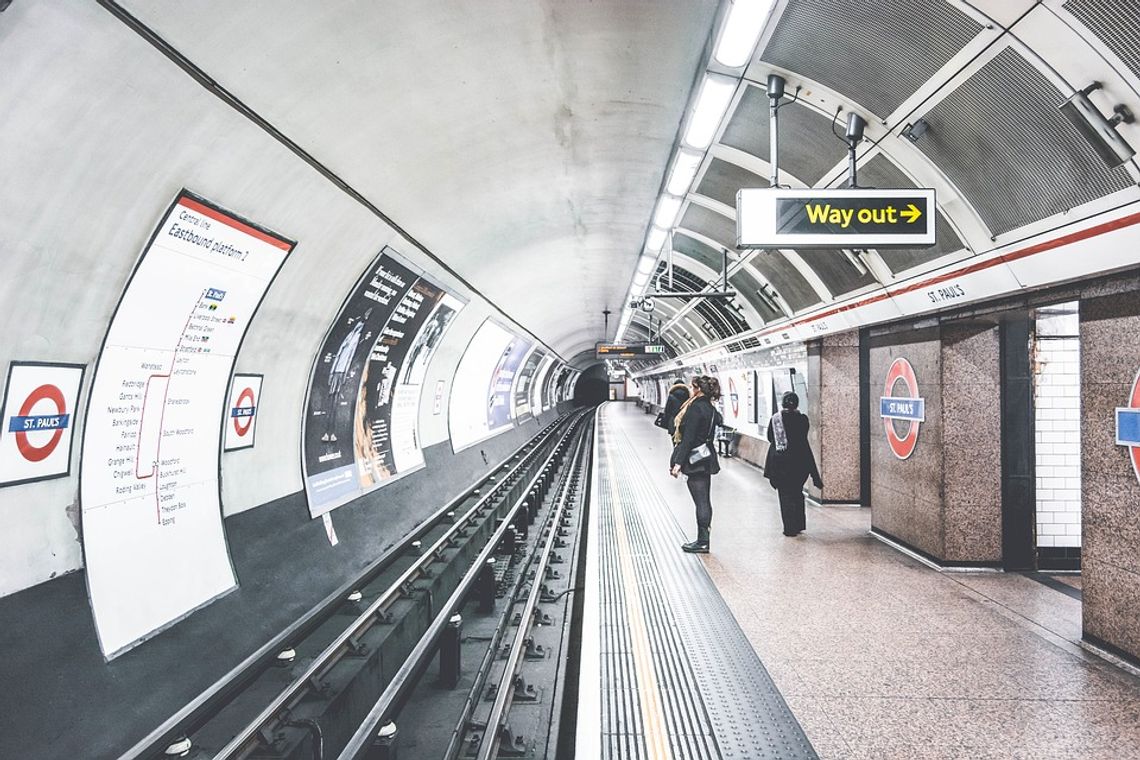 Rząd otwiera drzwi do prywatyzacji londyńskiego metra, ostrzegają związkowcy 