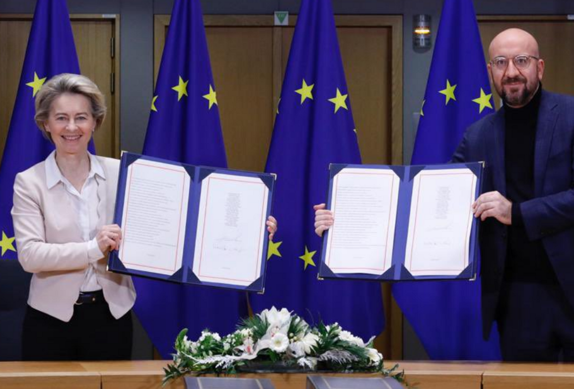 Umowa handlowa podpisana przez przedstawicieli UE, kolej na Londyn