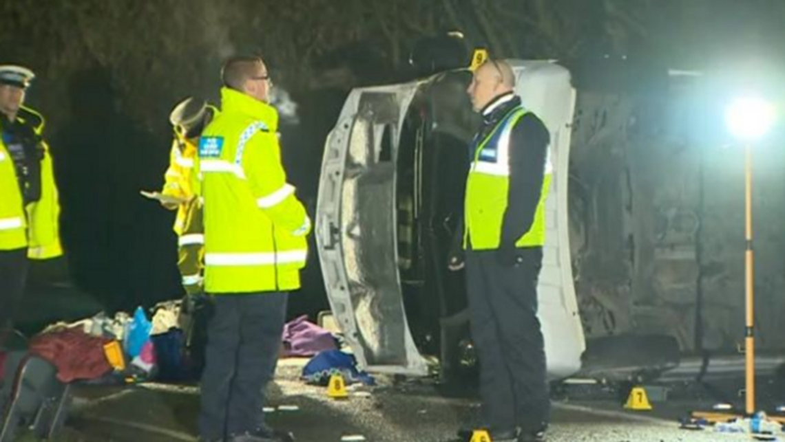 Wypadek minibusa w Cambridgeshire, są ranni